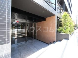 19/25 エントランス