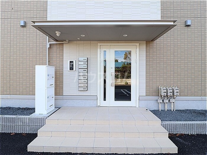 16/28 エントランス