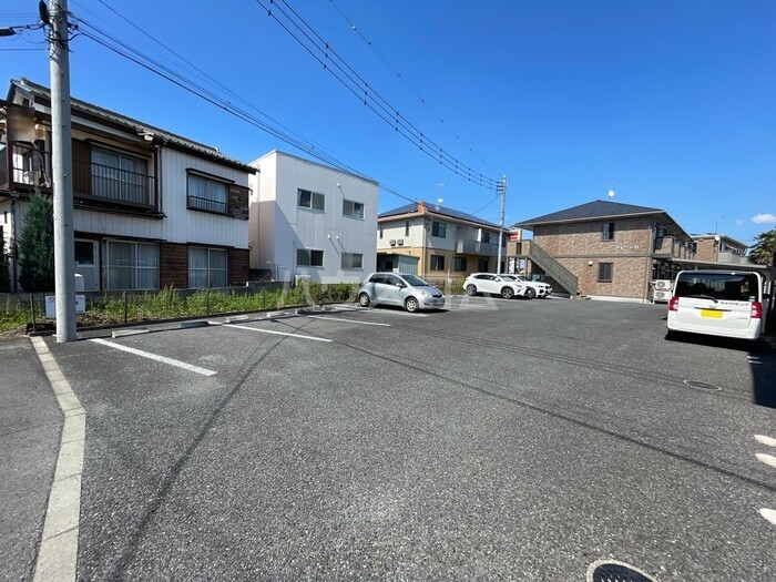 15/18 駐車場