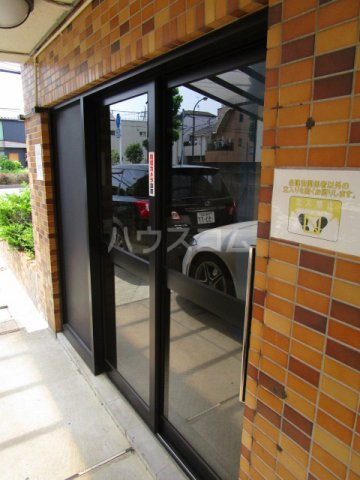 22/30 エントランス