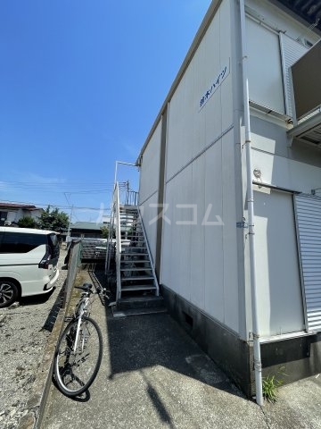 27/30 エントランス