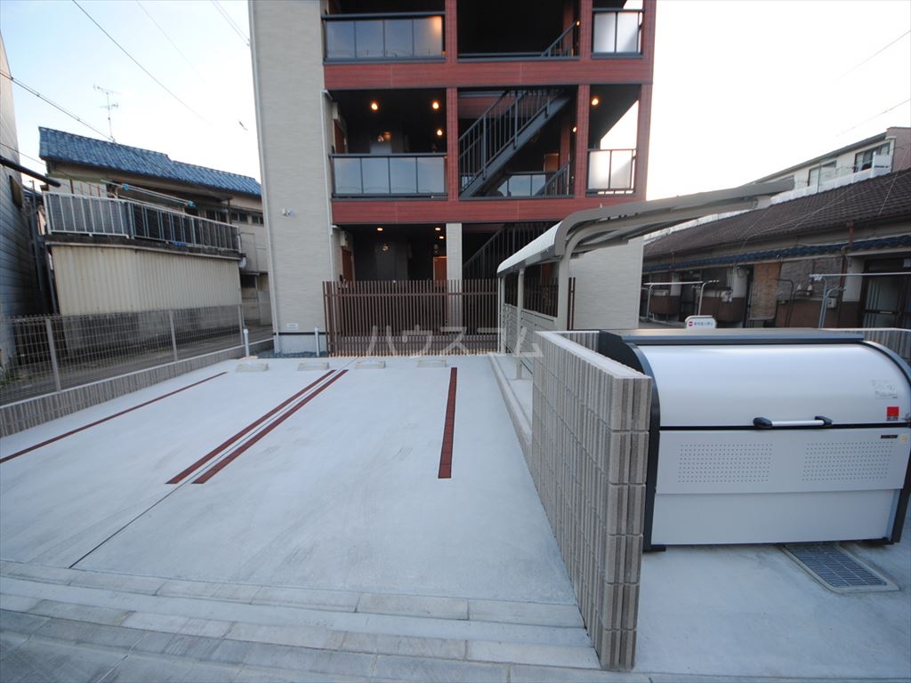 3/5 駐車場