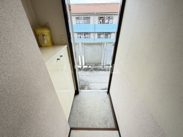 14/30 玄関