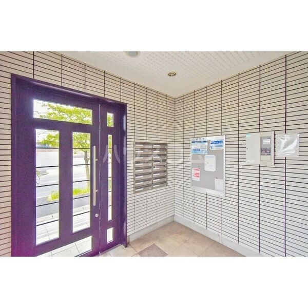 20/29 エントランス