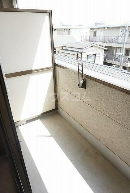 14/23 バルコニー