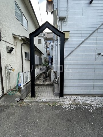 15/23 エントランス