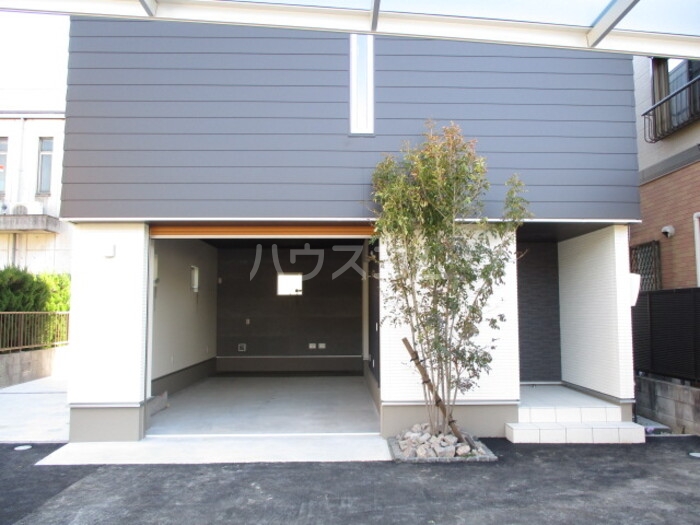 14/25 エントランス