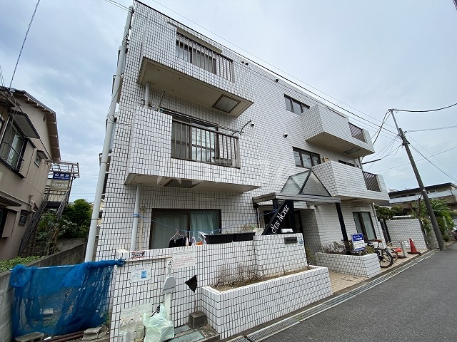 2/30 外観