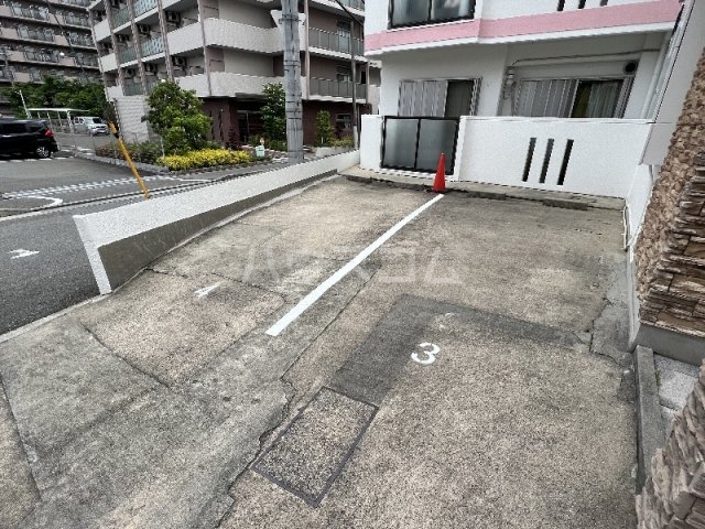 24/30 駐車場