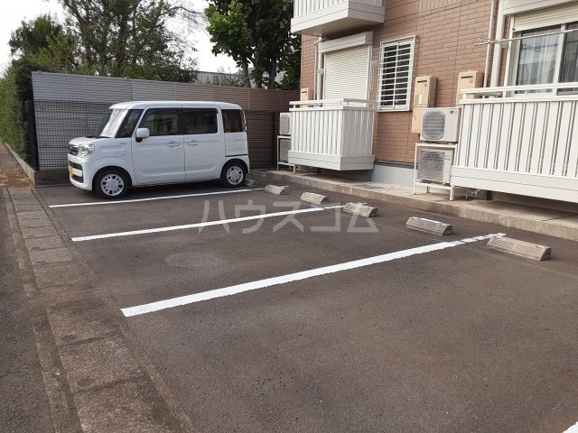 22/30 駐車場