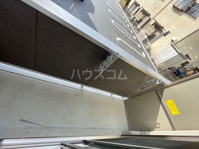 13/21 バルコニー