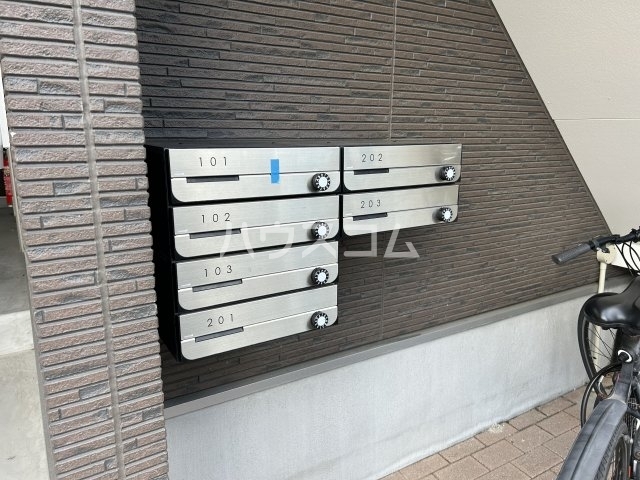 14/22 エントランス