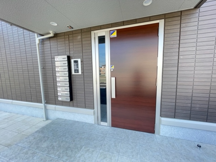 2/5 エントランス