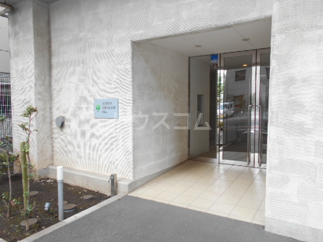 20/27 エントランス