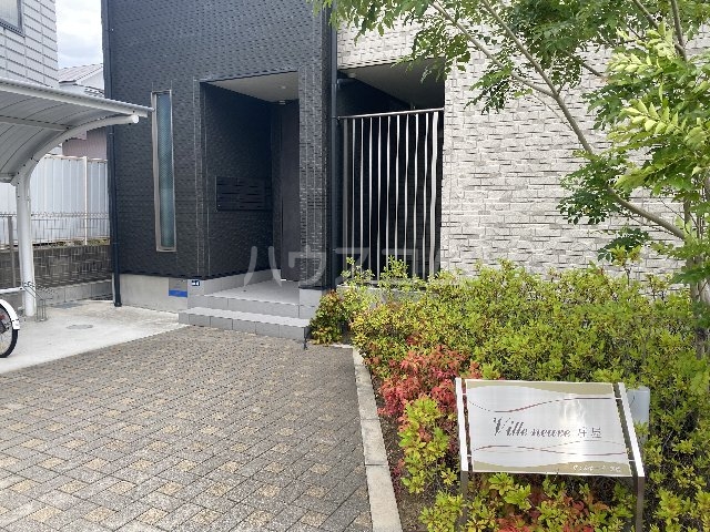 29/30 エントランス