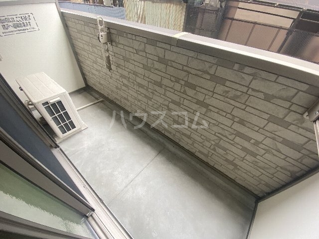 23/30 バルコニー