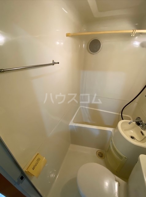 13/30 浴室