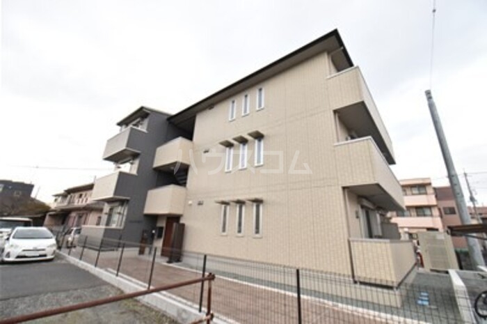 2/3 エントランス