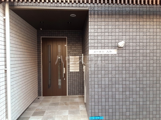 29/30 エントランス