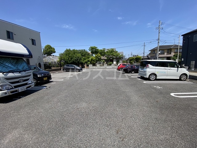 22/30 駐車場