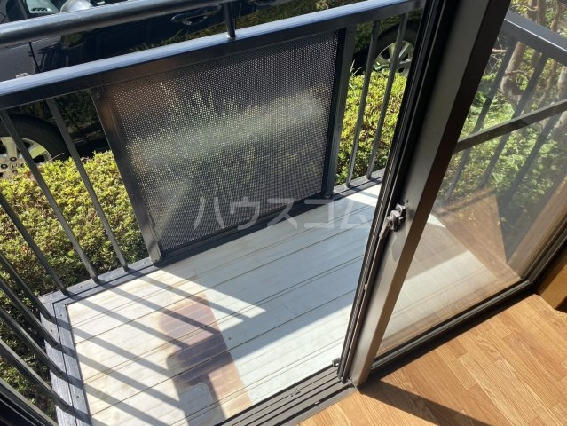 23/30 バルコニー