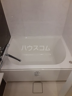 13/25 浴室