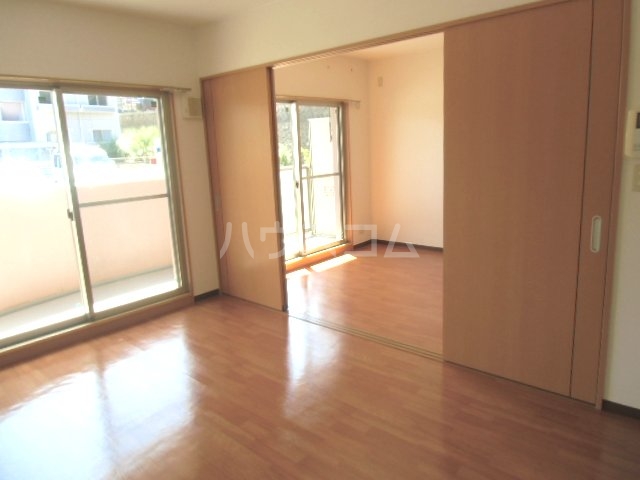 20/27 バルコニー