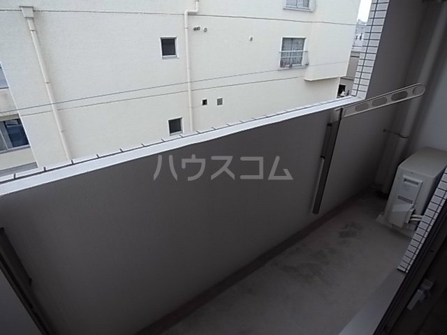 23/30 バルコニー