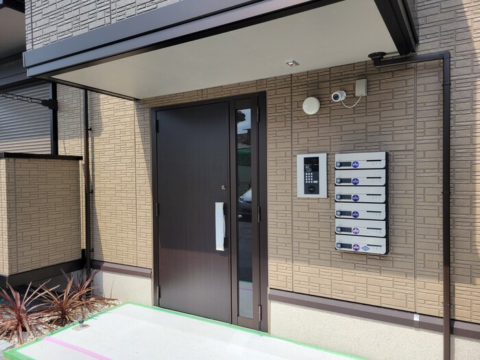 20/30 エントランス