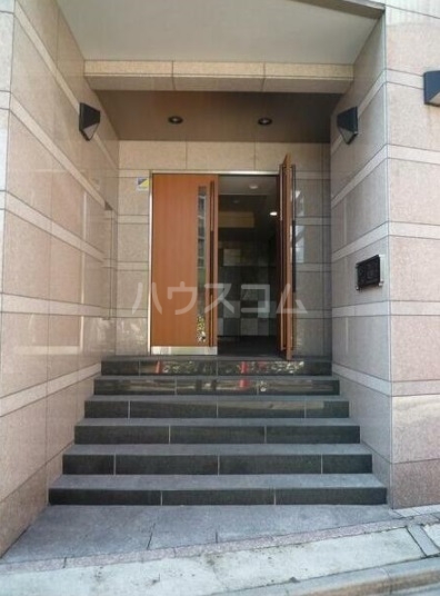 15/17 エントランス