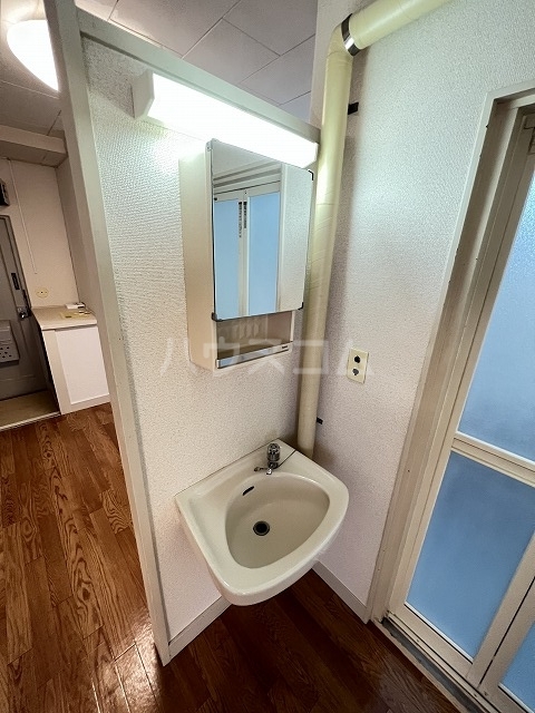 16/30 洗面