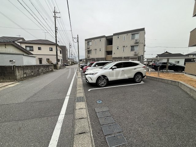 26/30 駐車場