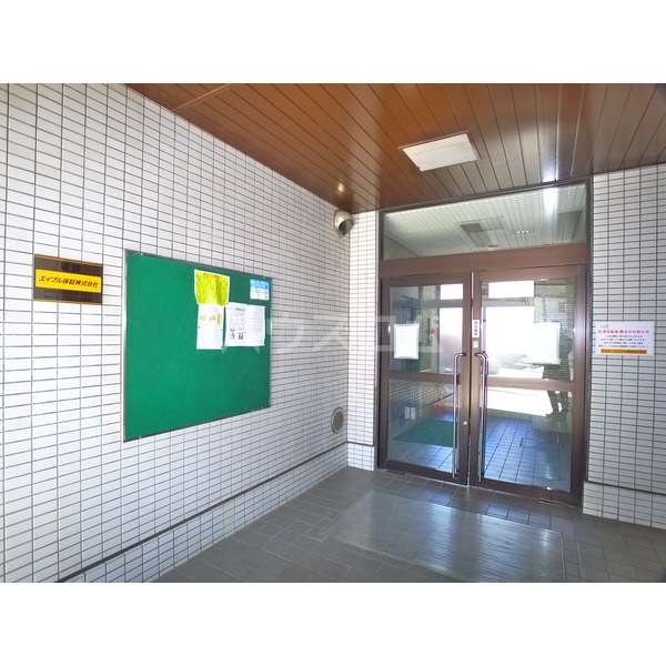 15/17 エントランス