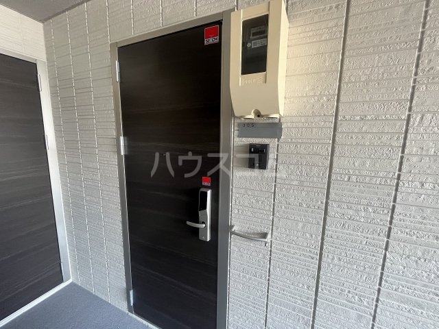 22/25 エントランス