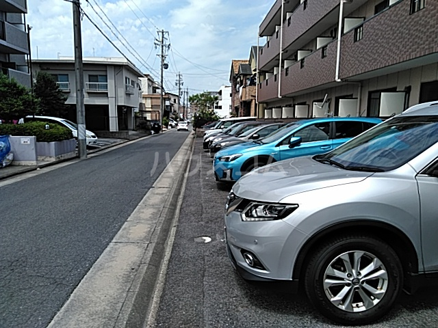 22/30 駐車場