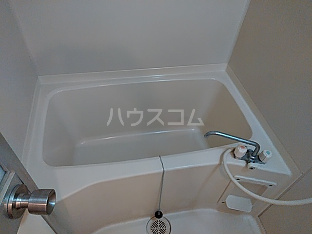 13/30 浴室
