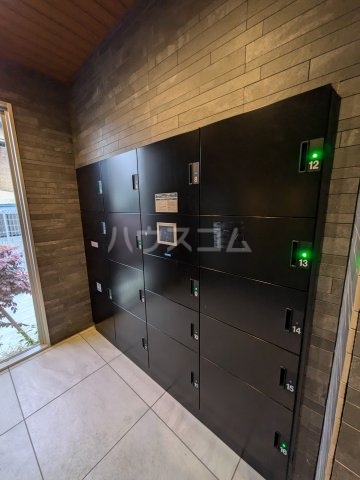 21/30 エントランス