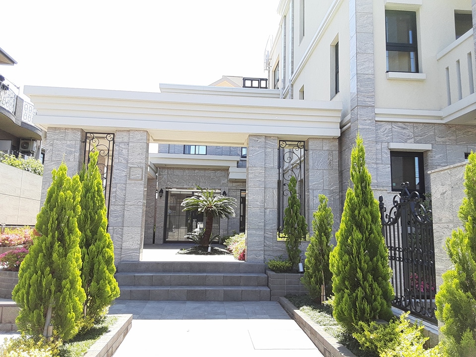 29/30 エントランス