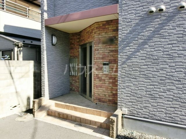 14/23 エントランス