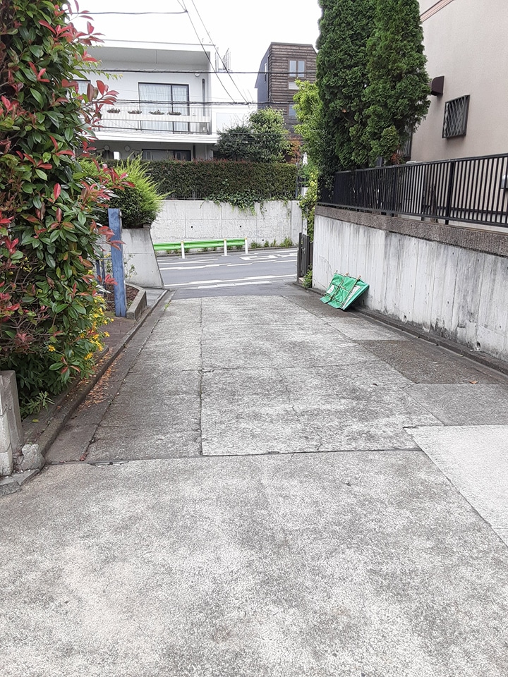 2/3 エントランス