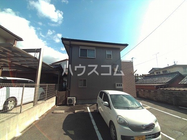 26/30 駐車場