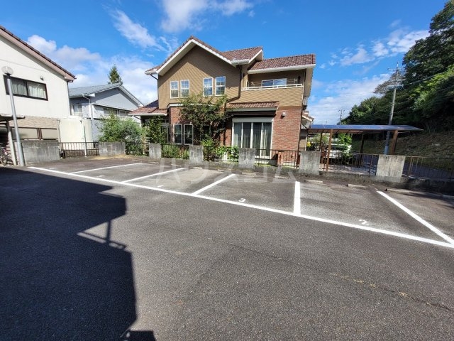 22/30 駐車場