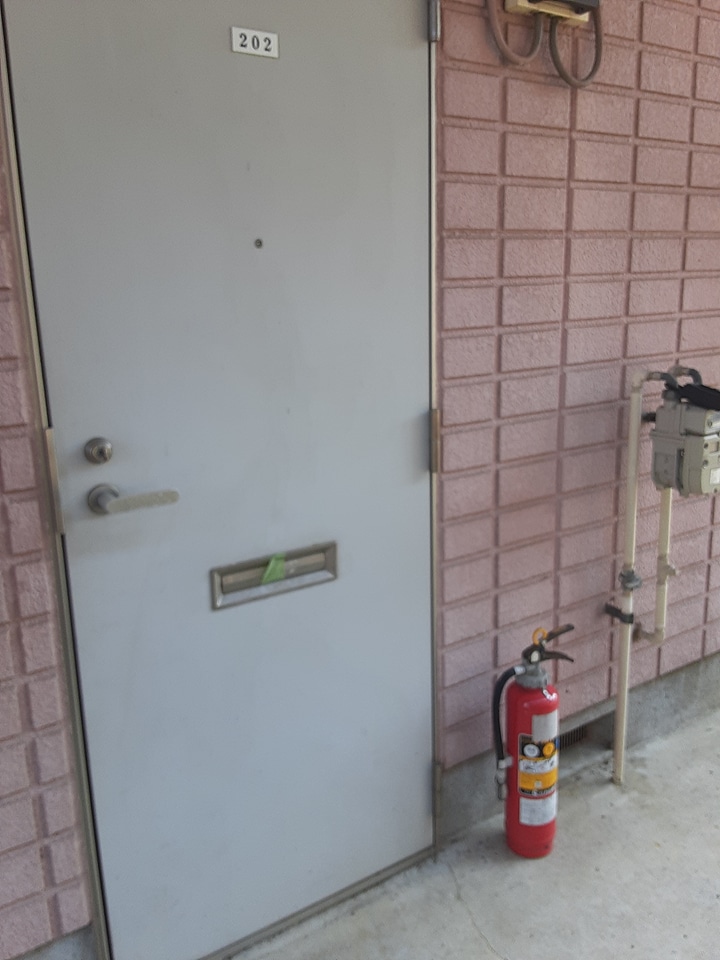 16/27 エントランス