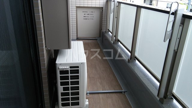 20/30 バルコニー