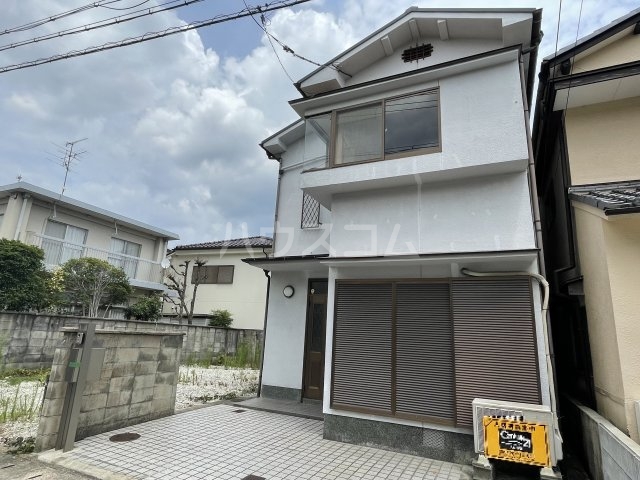 2/8 外観