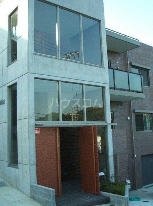 16/24 エントランス