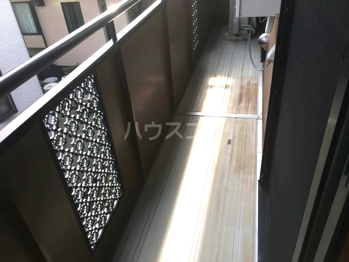 13/17 バルコニー