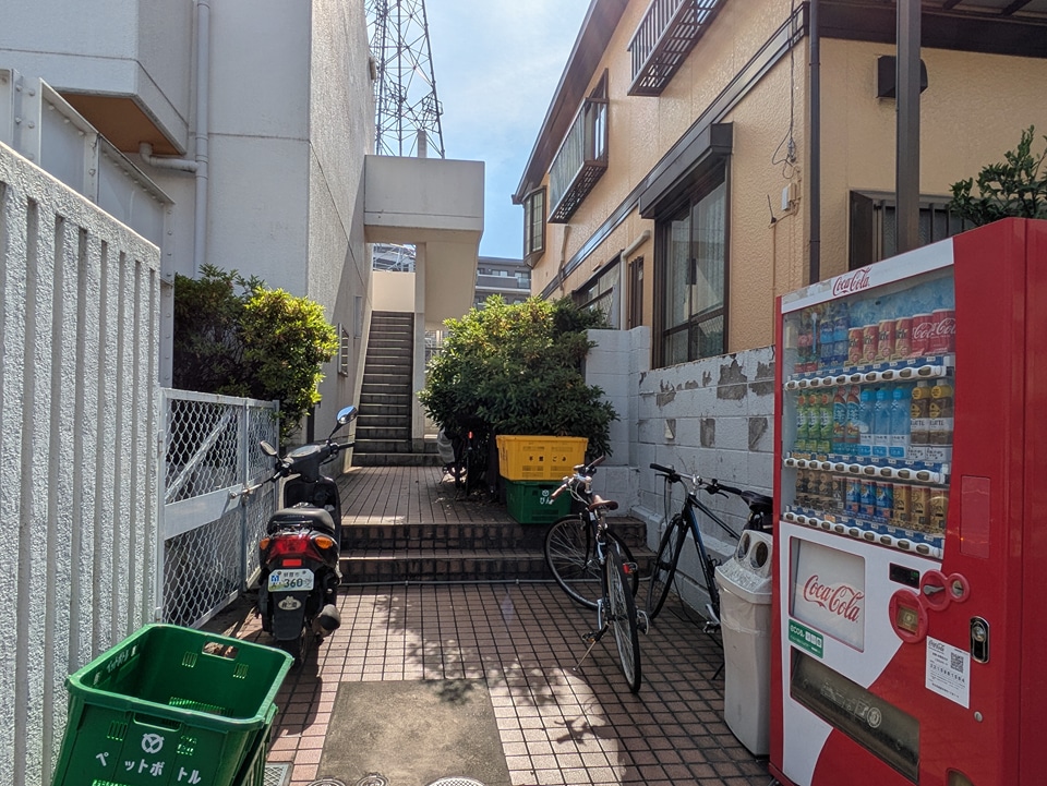 建物エントランス