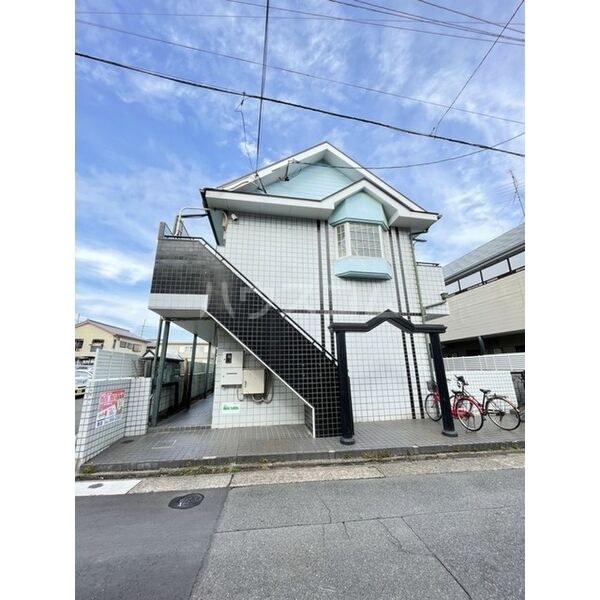 パインヒルズ東海通の外観