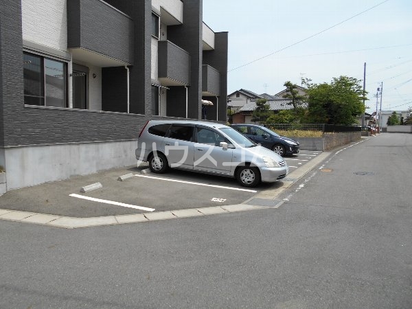2/10 駐車場
